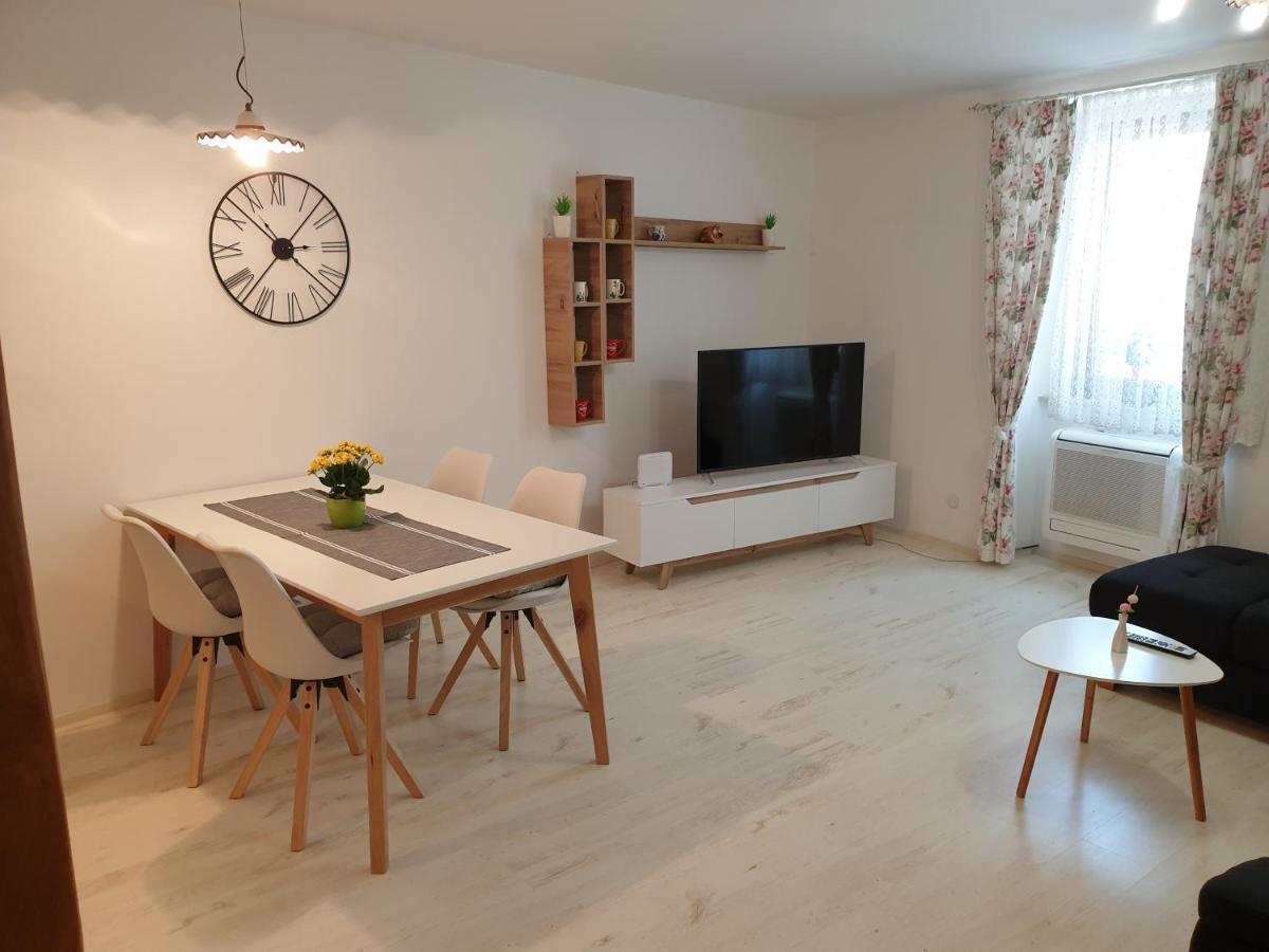 Apartment Old Town 우마그 외부 사진