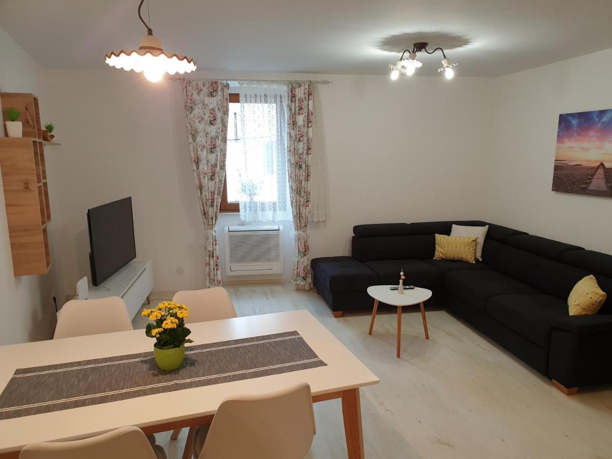 Apartment Old Town 우마그 외부 사진